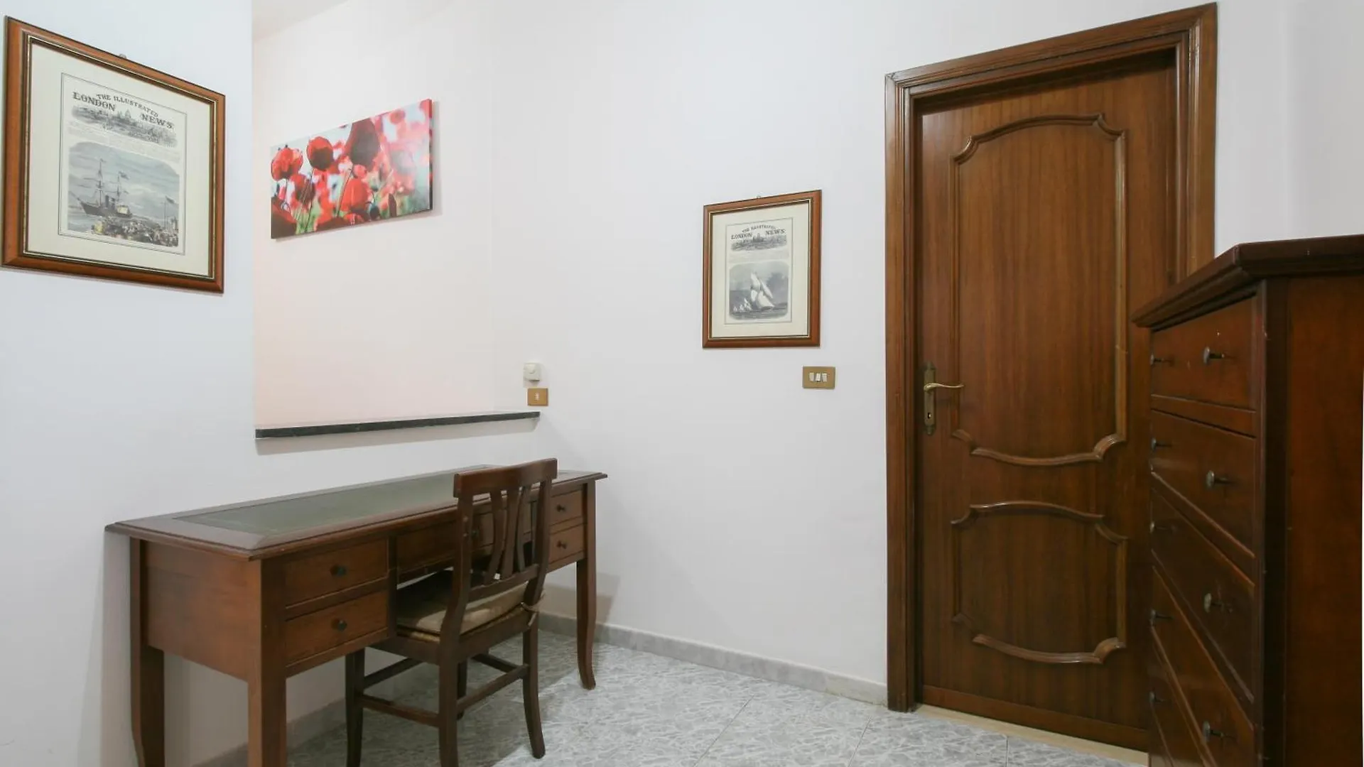Premium Penthouse - Two-Bedroom Suite - Fiumicino Airport 0*,  Italy