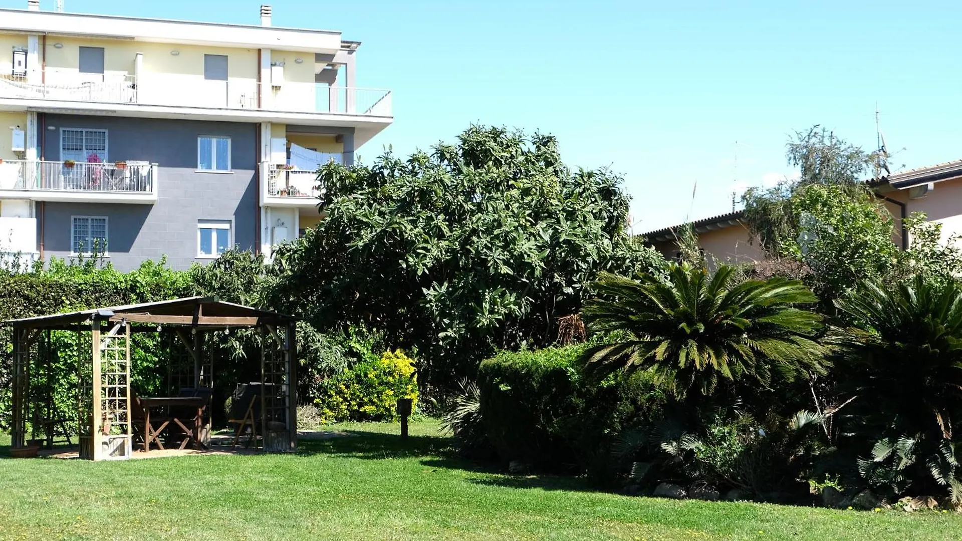 Premium Penthouse - Two-Bedroom Suite - Fiumicino Airport Apartment