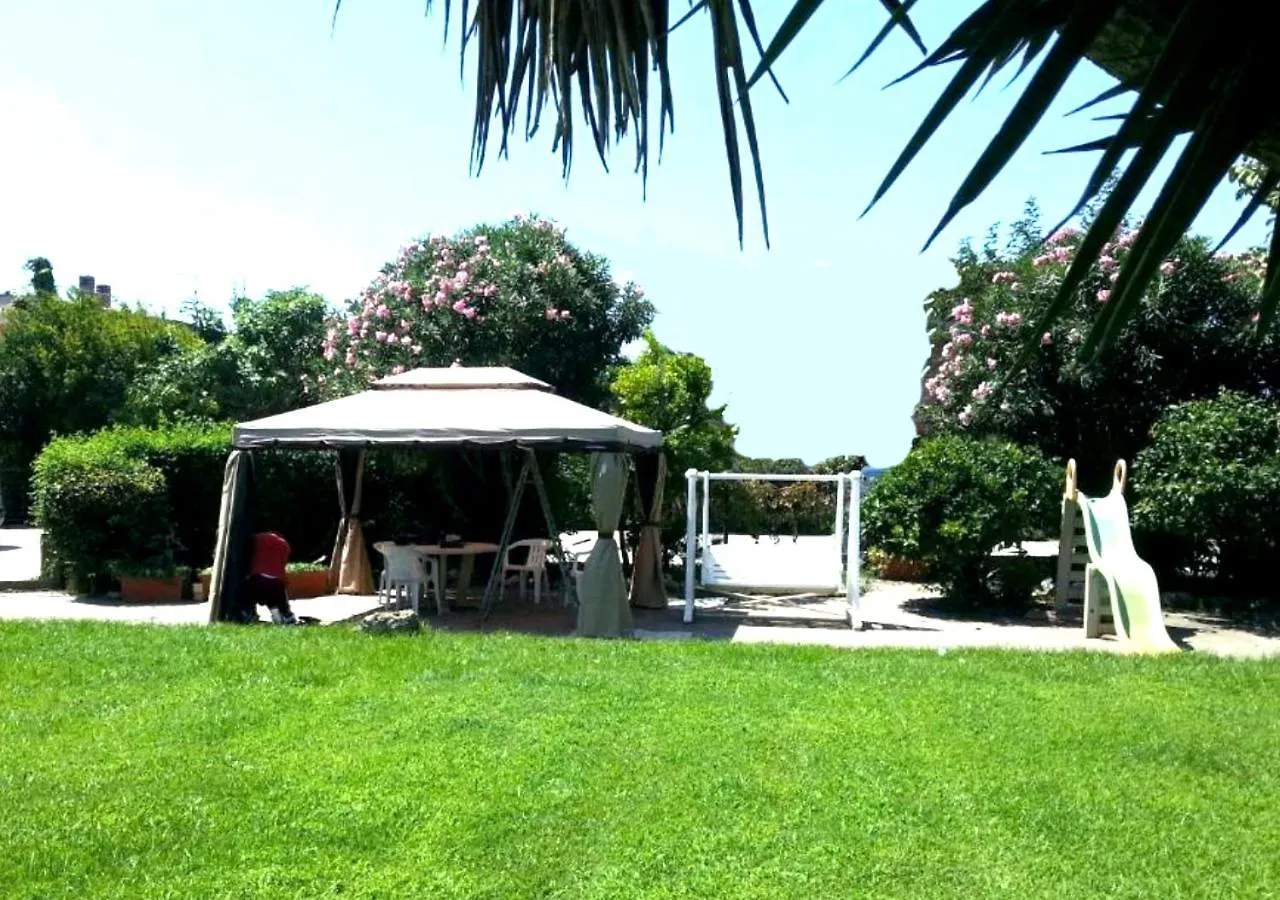 Apartment Premium Penthouse - Two-Bedroom Suite - Fiumicino Airport Italy